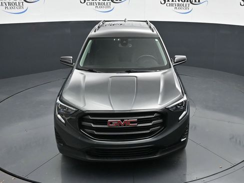 Used 2020 GMC Terrain SLE w/ Driver Convenience Package FWD image 10