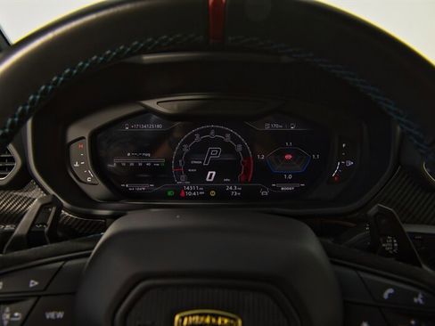 Used 2024 Lamborghini Urus Performante image 20
