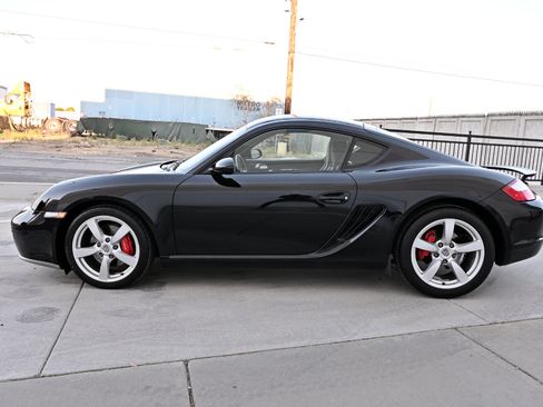 Used 2006 Porsche Cayman S RWD image 4