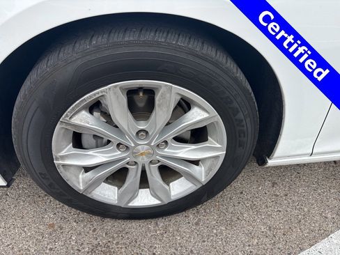 Used 2024 Chevrolet Malibu LT image 14