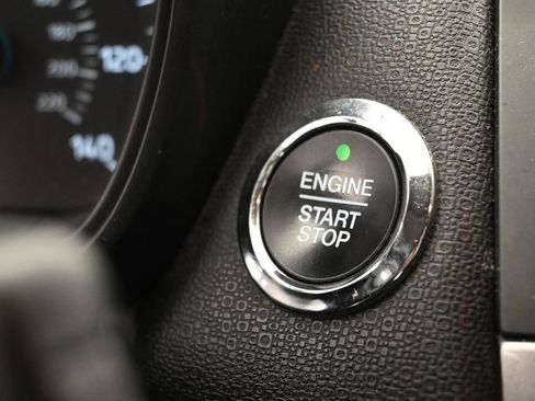 Used 2019 Ford EcoSport SE FWD image 25