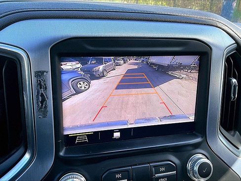 Used 2019 GMC Sierra 1500 SLE w/ SLE Value Package image 22