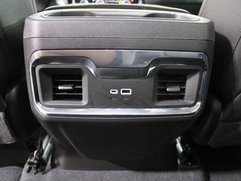 Used 2022 GMC Sierra 1500 SLT w/ SLT Convenience Package AWD/4WD image 24
