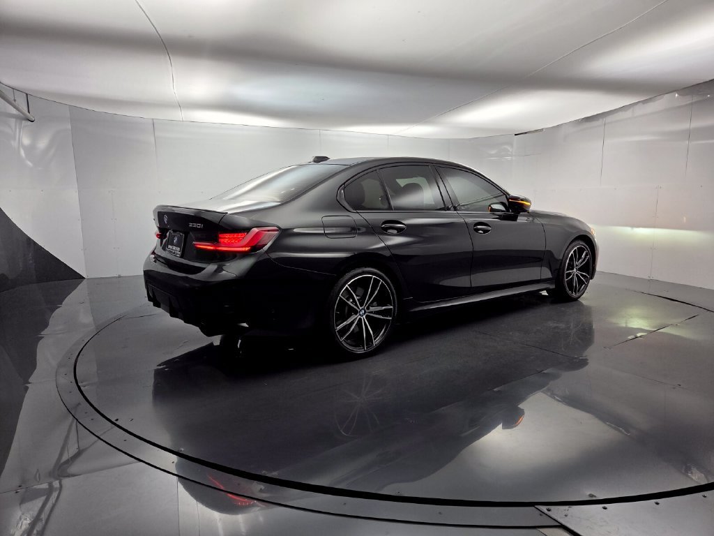 Certified 2023 BMW 330i xDrive Sedan w/ M Sport Package AWD/4WD image 11