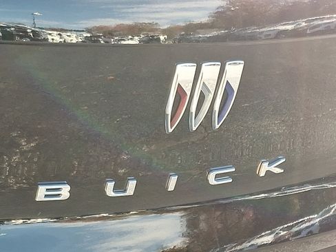 Used 2024 Buick Envista Preferred w/ Convenience II Package image 29