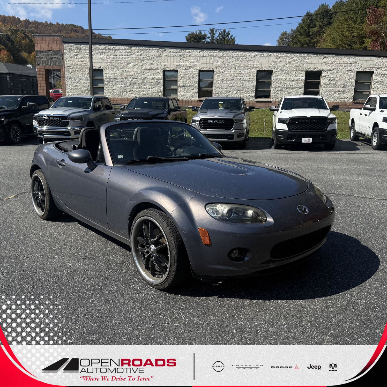 Used 2006 MAZDA MX-5 Miata Touring RWD image 1
