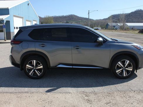 Used 2021 Nissan Rogue Platinum AWD/4WD image 4