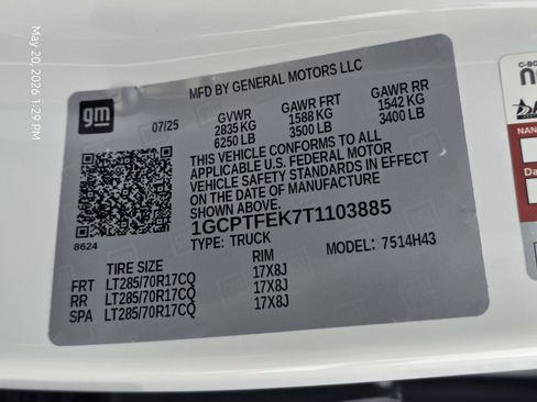 Used 2026 Chevrolet Colorado ZR2 w/ Technology Package AWD/4WD image 34