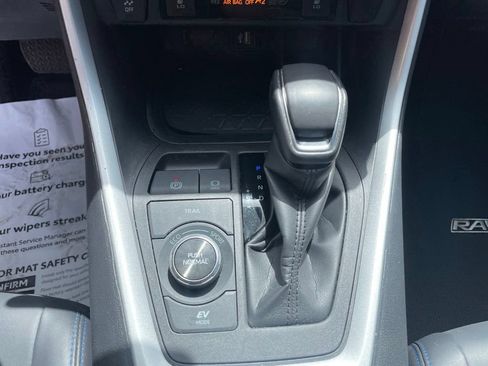 Used 2024 Toyota RAV4 XSE AWD/4WD image 21