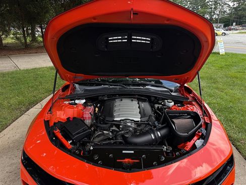Used 2019 Chevrolet Camaro SS RWD image 65