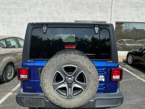 Used 2019 Jeep Wrangler Unlimited Sport S AWD/4WD image 4