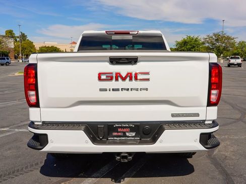 New 2026 GMC Sierra 1500 Elevation w/ Elevation Premium Package image 9