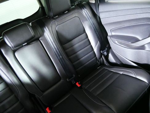 Used 2017 Ford Escape Titanium FWD image 14