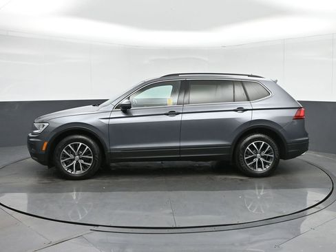Used 2019 Volkswagen Tiguan SE image 4