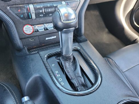 Used 2017 Ford Mustang Premium image 26