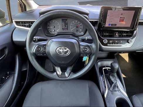 Used 2024 Toyota Corolla LE FWD image 8