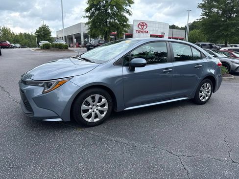 Used 2023 Toyota Corolla LE FWD image 1