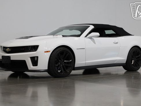 Used 2014 Chevrolet Camaro ZL1 image 40