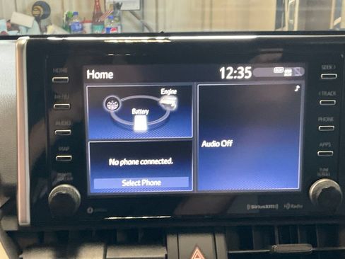 Certified 2021 Toyota RAV4 XLE w/ Convenience Package AWD/4WD image 19