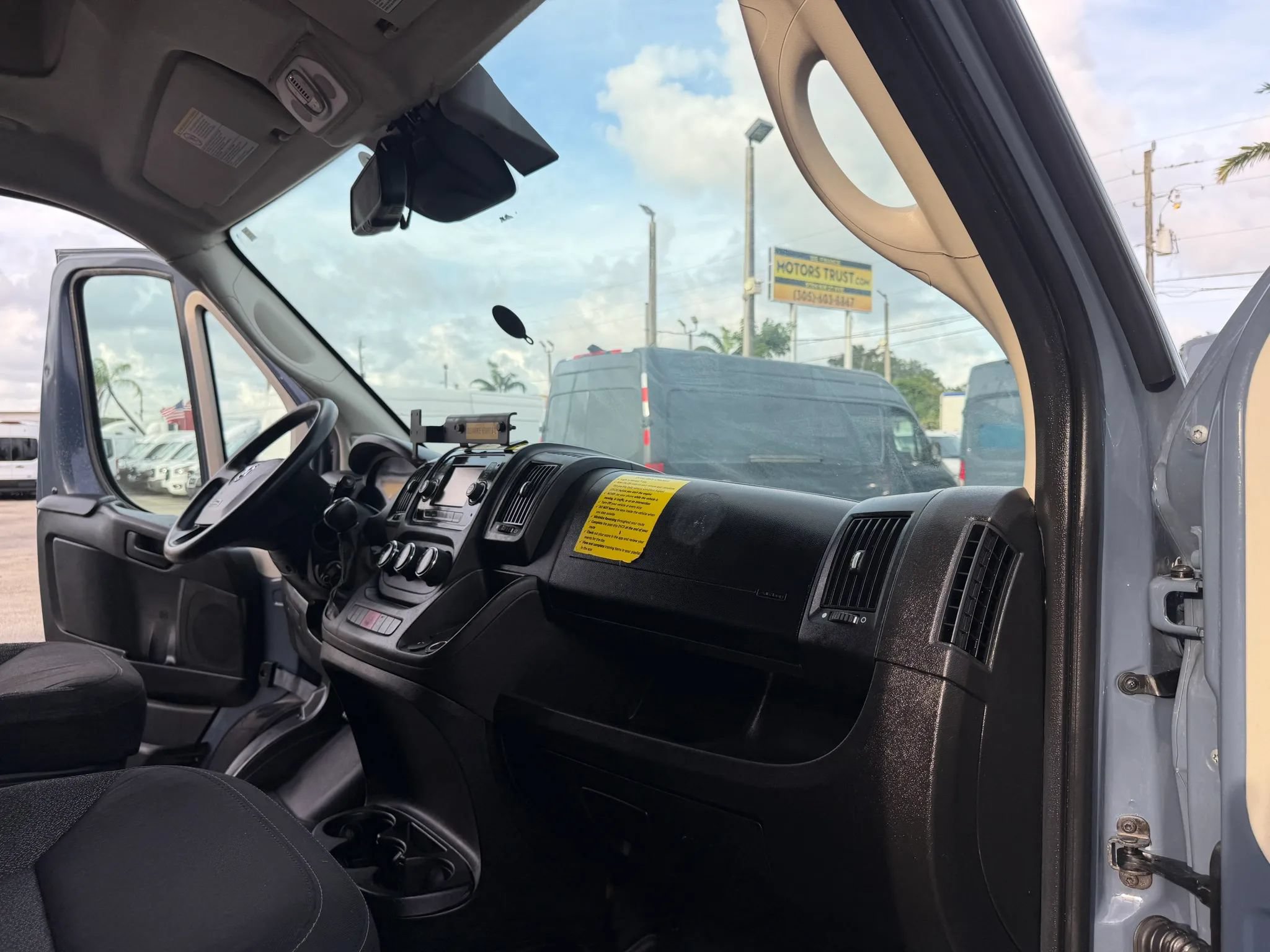 Used 2021 RAM ProMaster 3500 FWD image 18