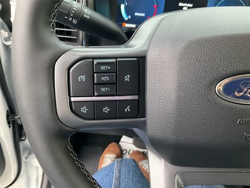 New 2026 Ford F350 Lariat w/ Chrome Package image 22