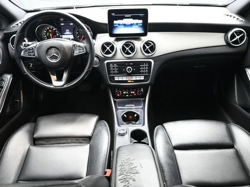 Used 2019 Mercedes-Benz GLA 250 image 9