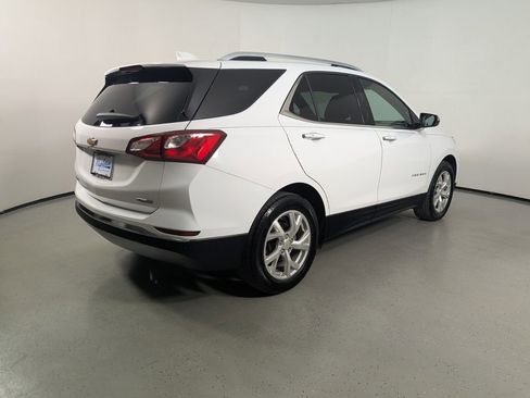 Used 2018 Chevrolet Equinox Premier FWD image 8