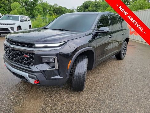 Used 2024 Chevrolet Traverse Z71 AWD/4WD image 7