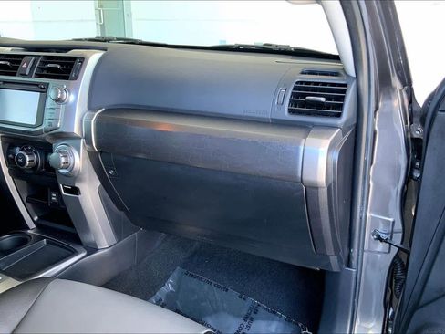 Used 2019 Toyota 4Runner SR5 Premium image 18