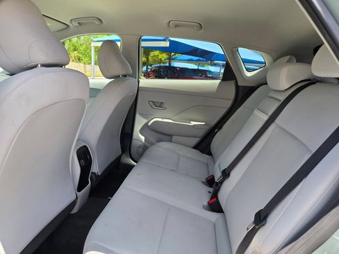 Used 2024 Hyundai Kona SEL FWD image 14