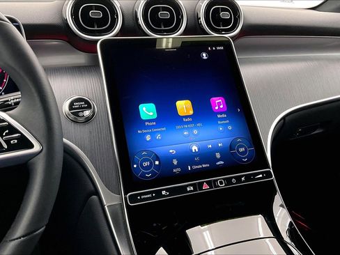 Used 2026 Mercedes-Benz GLC 300 image 5