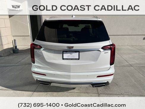 Used 2024 Cadillac XT6 Premium Luxury image 3