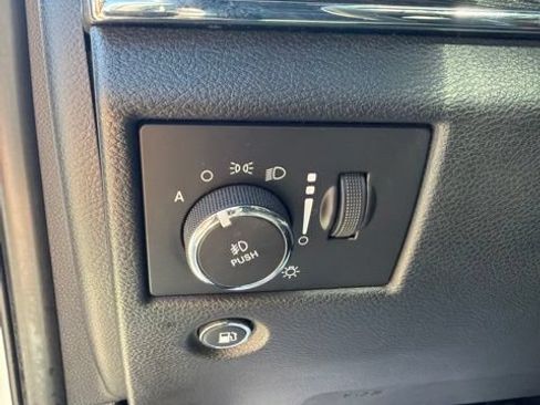Used 2021 Jeep Grand Cherokee Trailhawk AWD/4WD image 24
