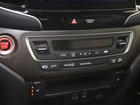 Used 2024 Honda Passport TrailSport image 27