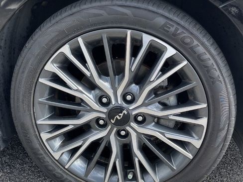 Used 2022 Kia Forte GT-Line w/ GT-Line Premium Package image 10