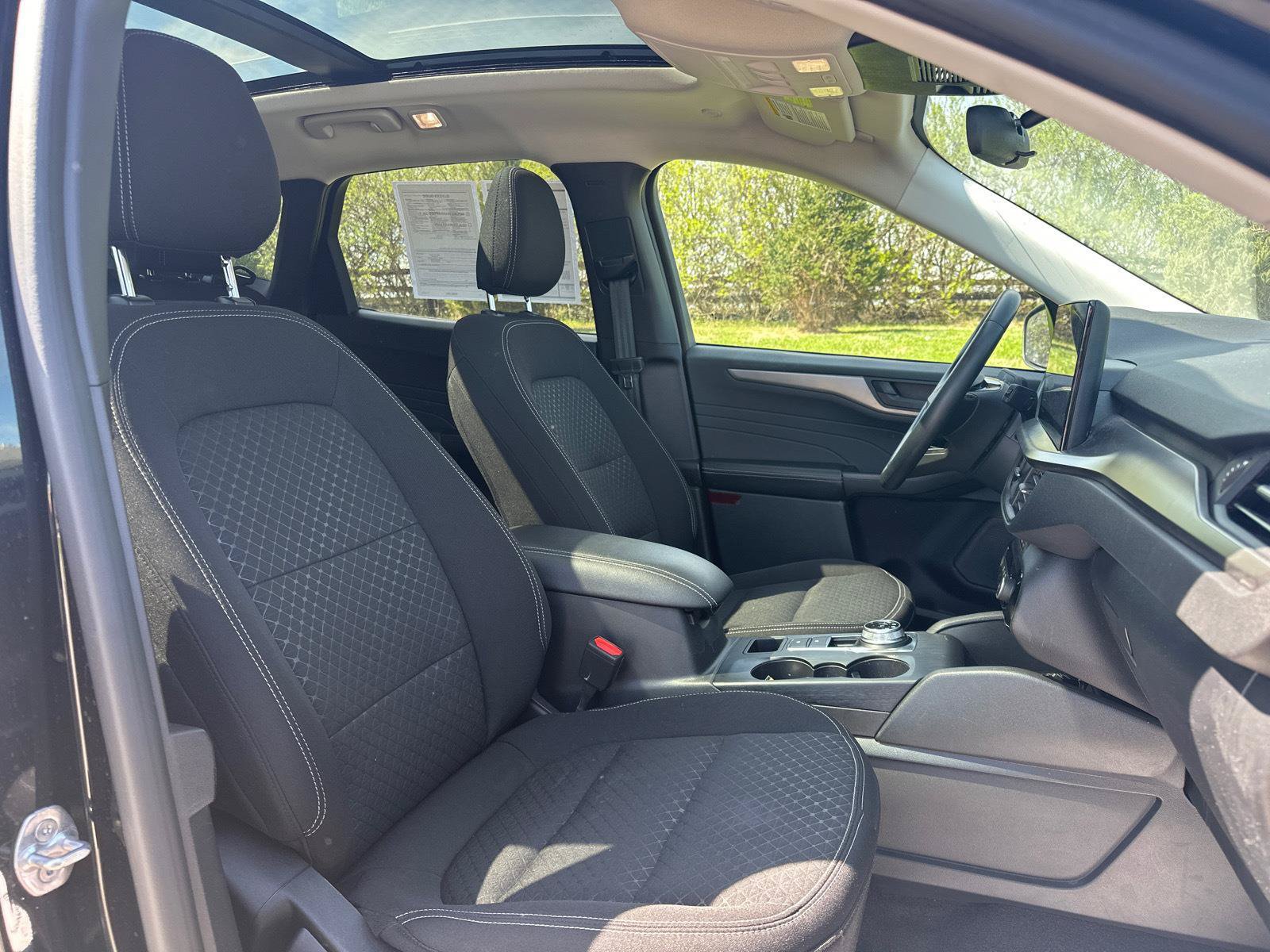 Used 2023 Ford Escape Active w/ Tech Pack #1 AWD/4WD image 22