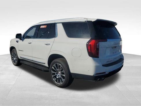 Used 2025 GMC Yukon Denali image 3