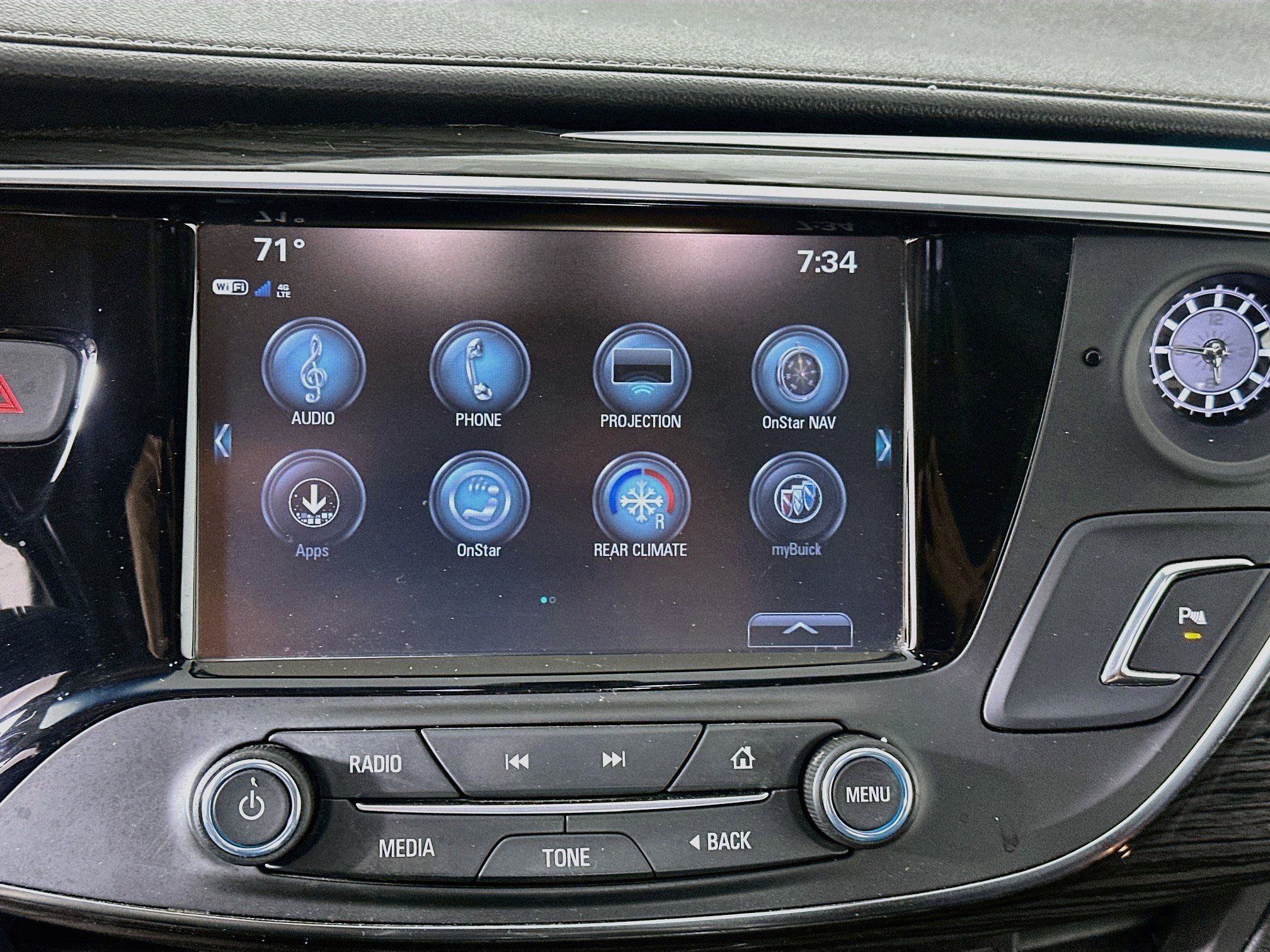 Used 2017 Buick Envision Essence FWD image 19
