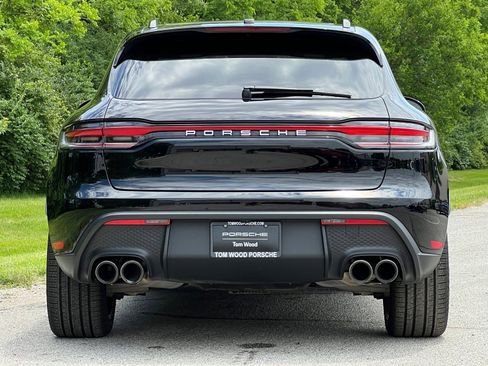 Certified 2026 Porsche Macan AWD/4WD image 8