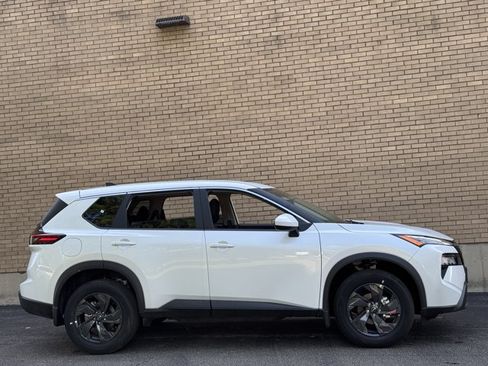New 2026 Nissan Rogue SV AWD/4WD image 6