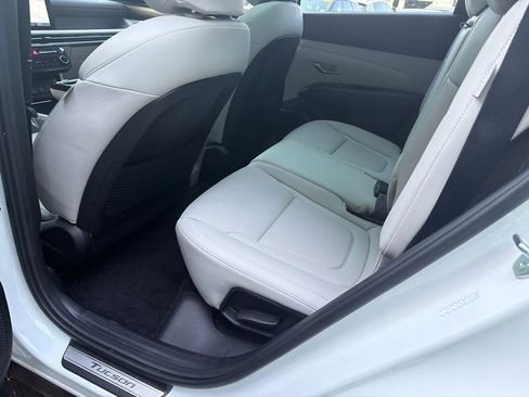 Used 2025 Hyundai Tucson Limited FWD image 21
