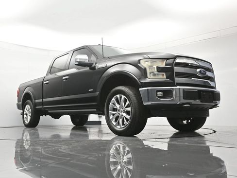 Used 2016 Ford F150 Lariat w/ Equipment Group 502A Luxury AWD/4WD image 40