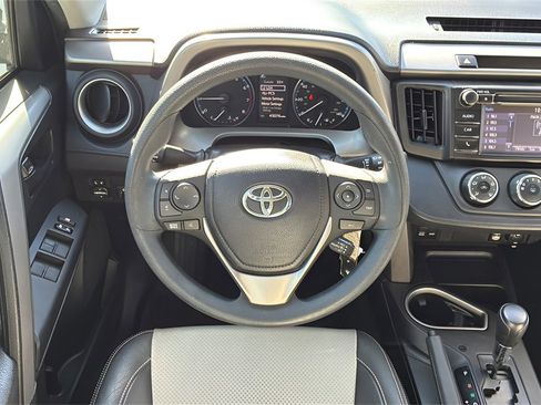 Used 2017 Toyota RAV4 LE image 20