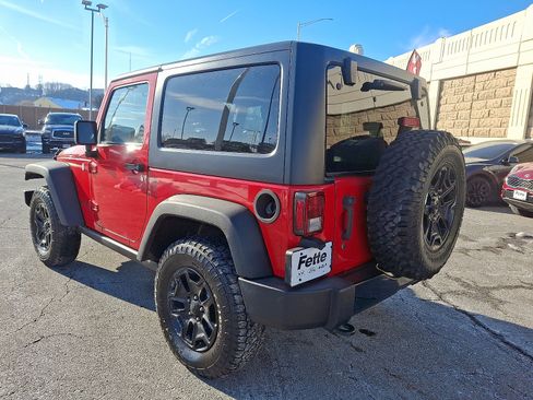 Used 2016 Jeep Wrangler Sport image 6