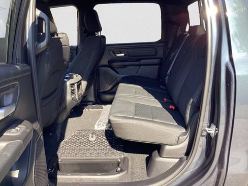 New 2026 RAM 1500 Express AWD/4WD image 15