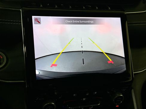 Used 2022 Jeep Grand Cherokee Overland image 14