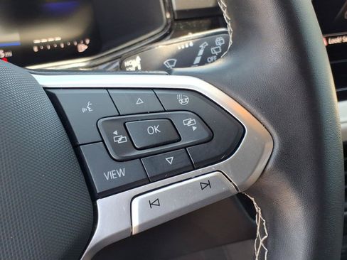 Certified 2025 Volkswagen Taos S FWD image 33