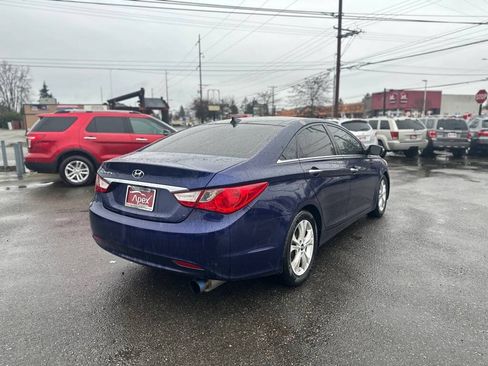 Used 2012 Hyundai Sonata Limited w/ Navigation Pkg FWD image 7