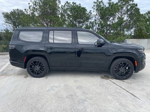 Used 2022 Jeep Grand Wagoneer Series II image 8