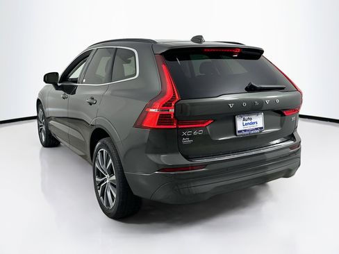 Used 2022 Volvo XC60 B5 Momentum w/ Protection Package Premier image 7